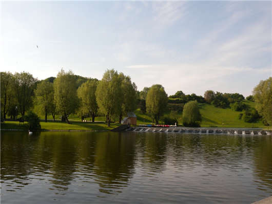 <a style='color:#268bd1;cursor:pointer;' href='/'>移民德國(guó)</a>語(yǔ)言條件有嚴(yán)格要求嗎? 移民德國(guó)語(yǔ)言條件有嚴(yán)格要求嗎?