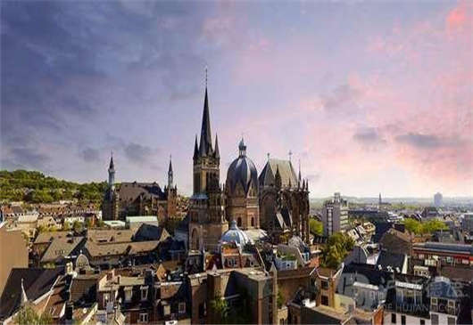 工作簽證,家屬相隨而行! 工作簽證,家屬相隨而行!