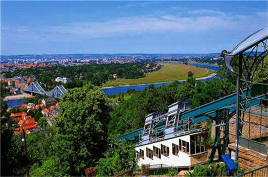 申請永久居留,留學也是一種方式 申請永久居留,留學也是一種方式