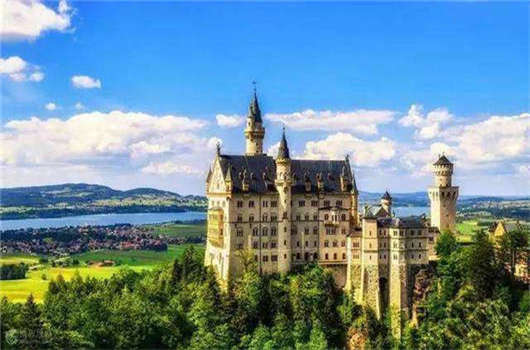 留學(xué)不只是有錢人的活動(dòng),留學(xué)八大優(yōu)勢(shì)解讀 留學(xué)不只是有錢人的活動(dòng),留學(xué)八大優(yōu)勢(shì)解讀